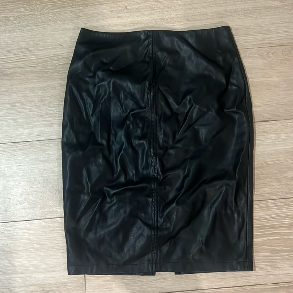 Forever New size 8 vegan leather midi pencil skirt seem little cut
